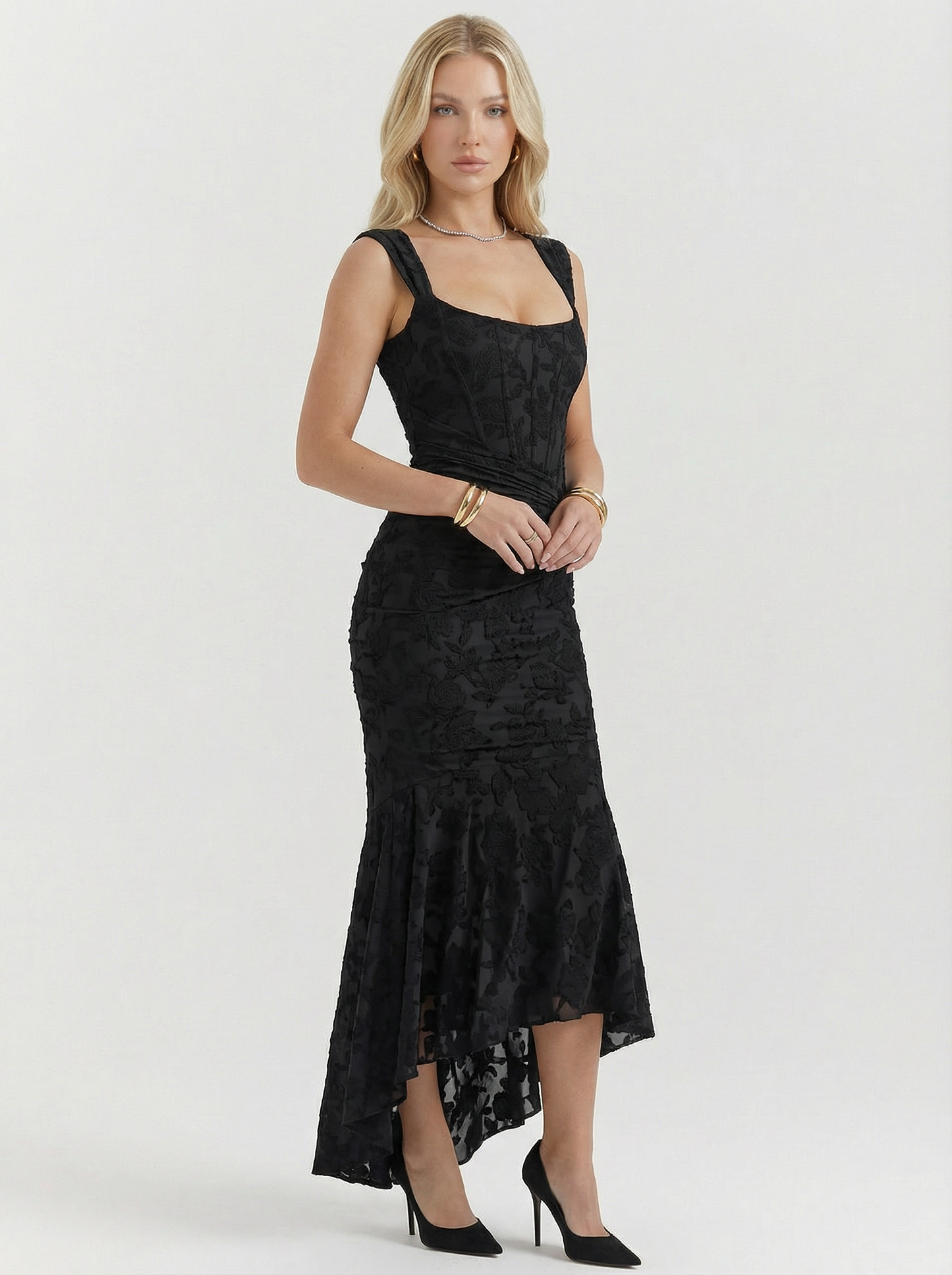 Sculpted Lace Maxi Dress